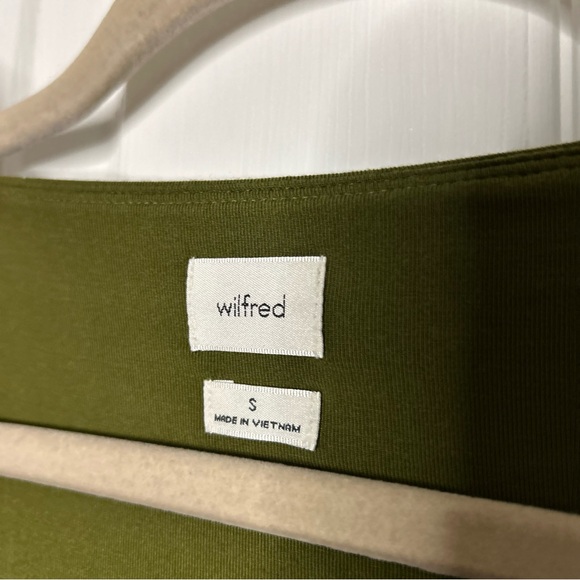 Aritzia Wilfred Lydia Top - Picture 6 of 13